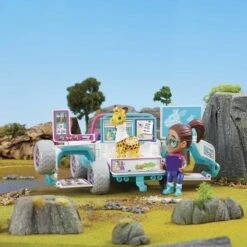 Vet Squad - Yara 4x4 Expedición Safari 19 Vet Squad - Yara 4x4 Expedición Safari -Famosa || LOL Surprise Ventas medias 1015